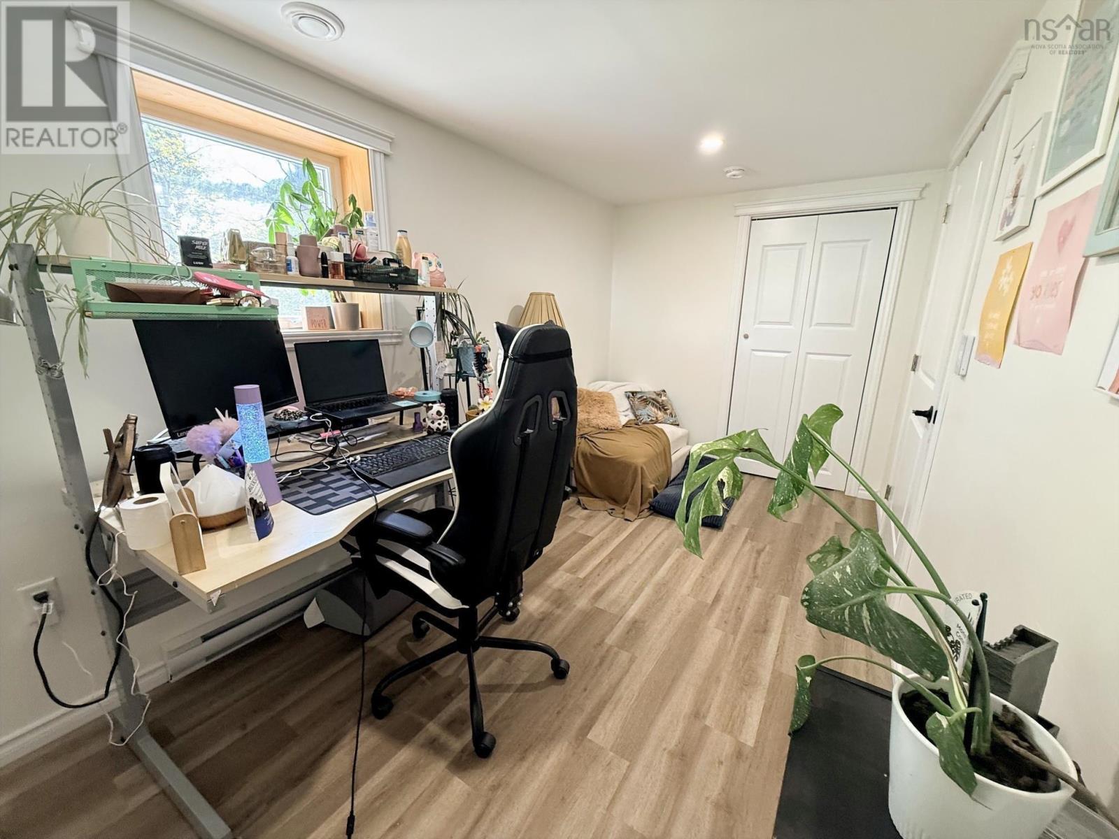 54 Maple Avenue - 34