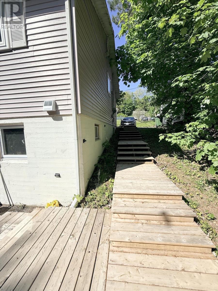 54 Maple Avenue - 8
