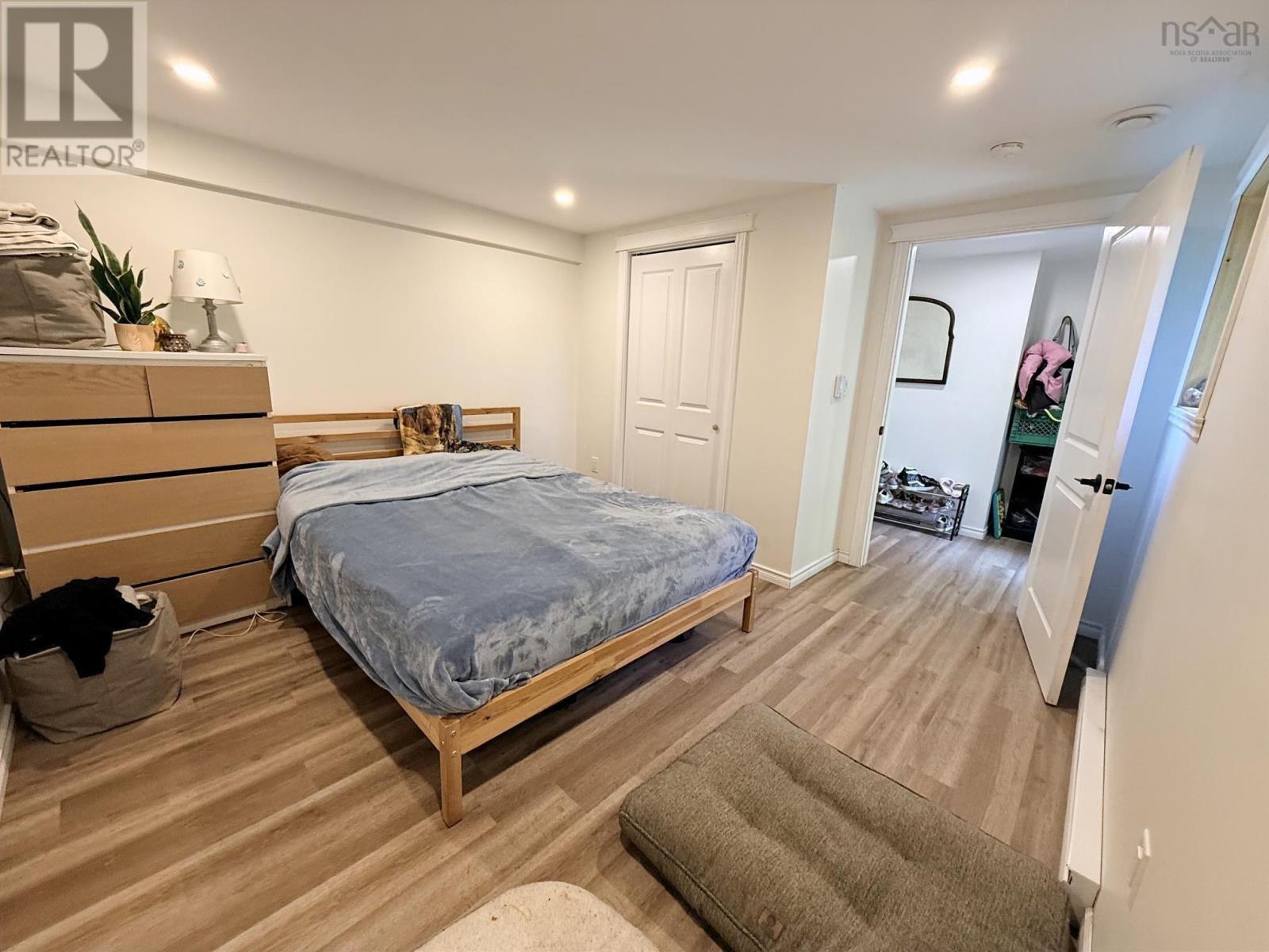 54 Maple Avenue - 36