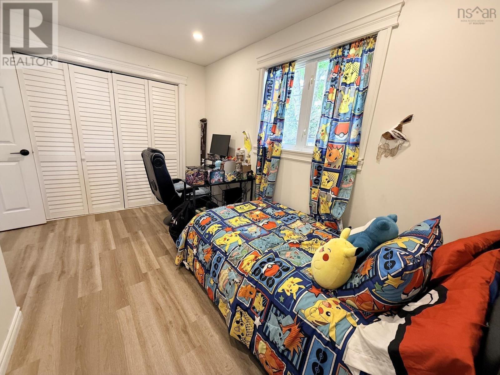 54 Maple Avenue - 19