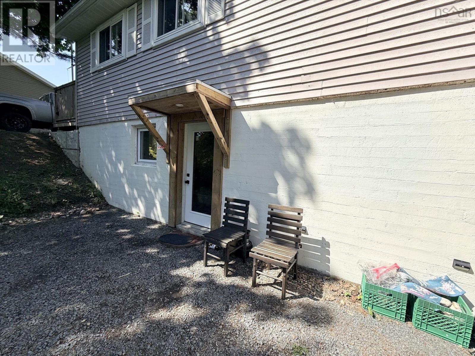 54 Maple Avenue - 24