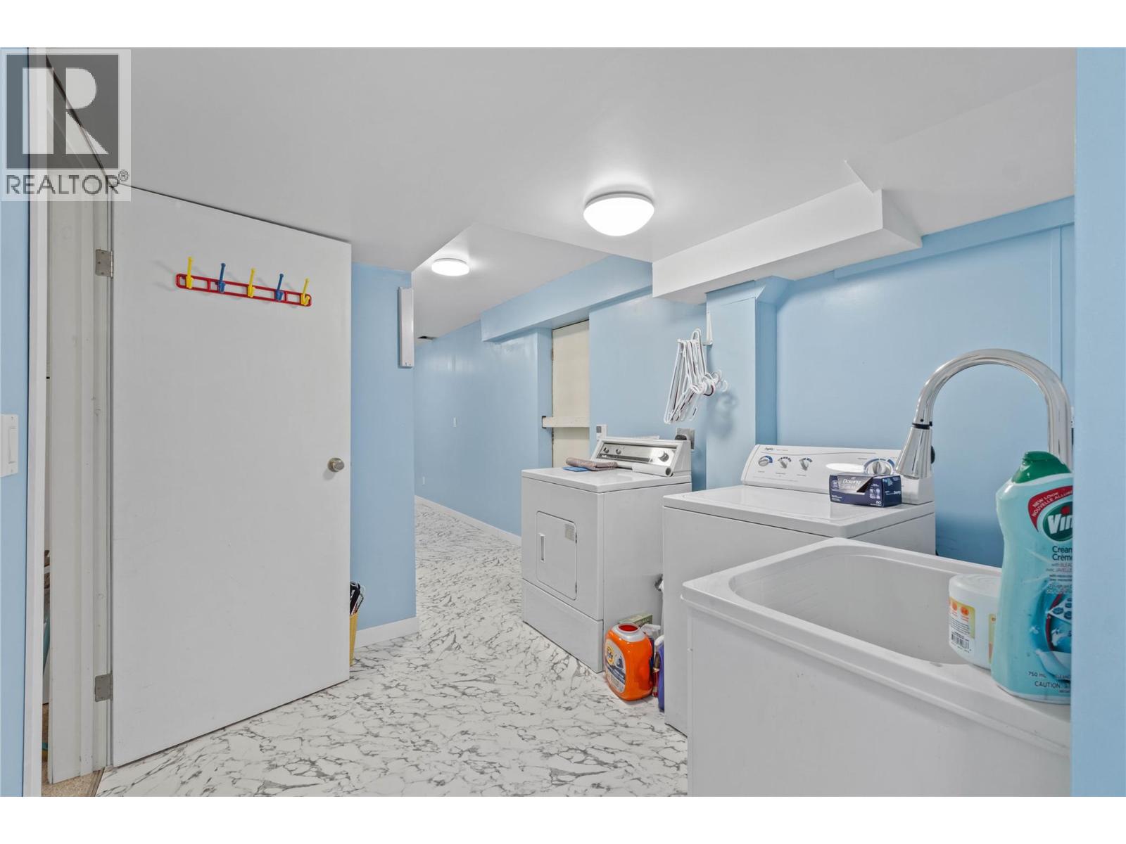 797 RIDGEVIEW Terrace - 26