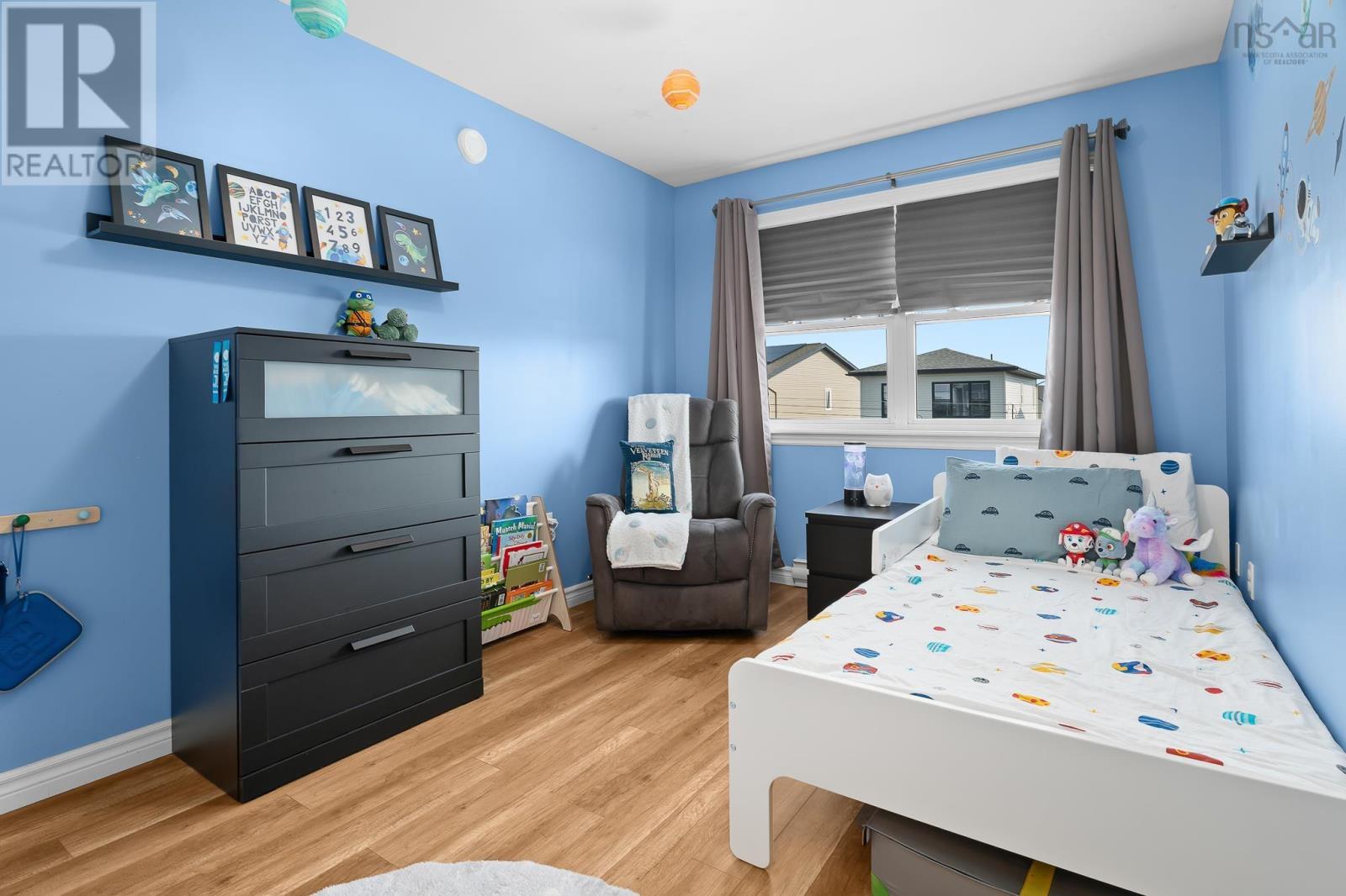 Property 23 of 41 of 16 Mica Crescent