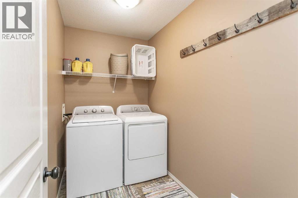 74 Pine Crescent — photo 12