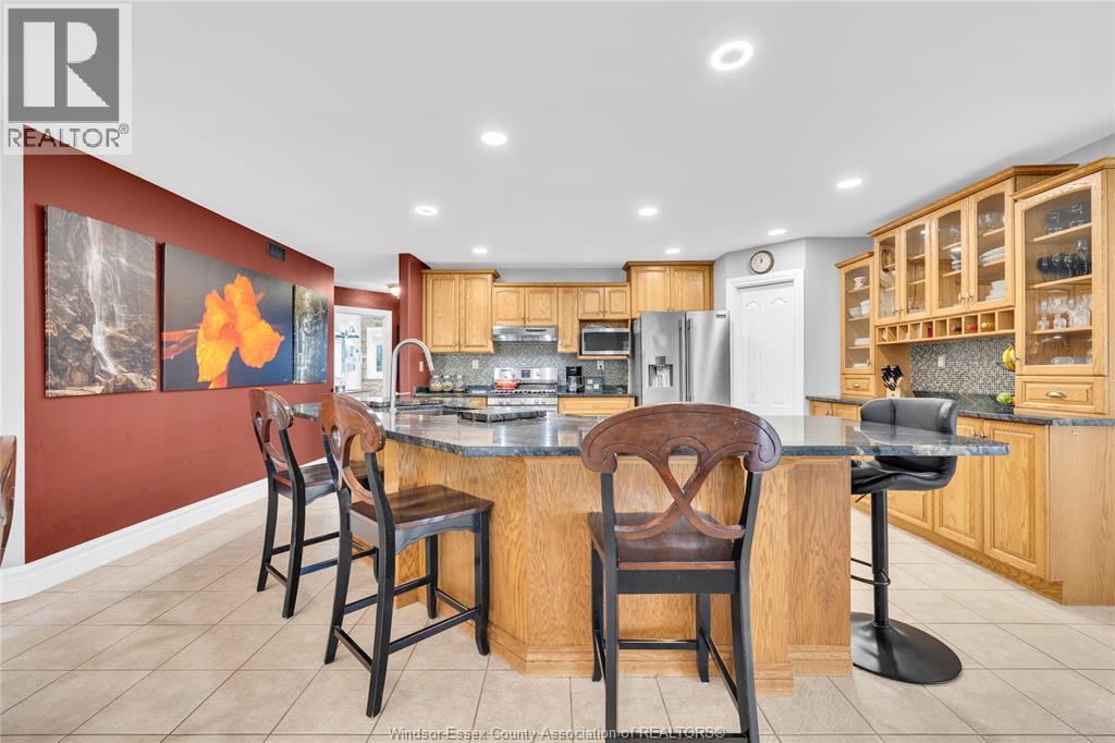 6225 MATCHETT - 12