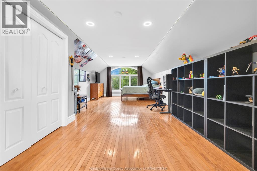 6225 MATCHETT - 26