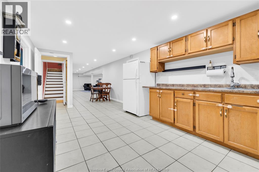 6225 MATCHETT - 29
