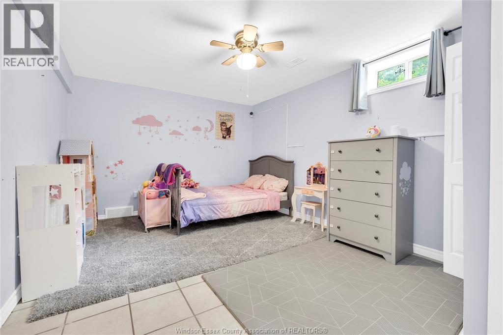 6225 MATCHETT - 32