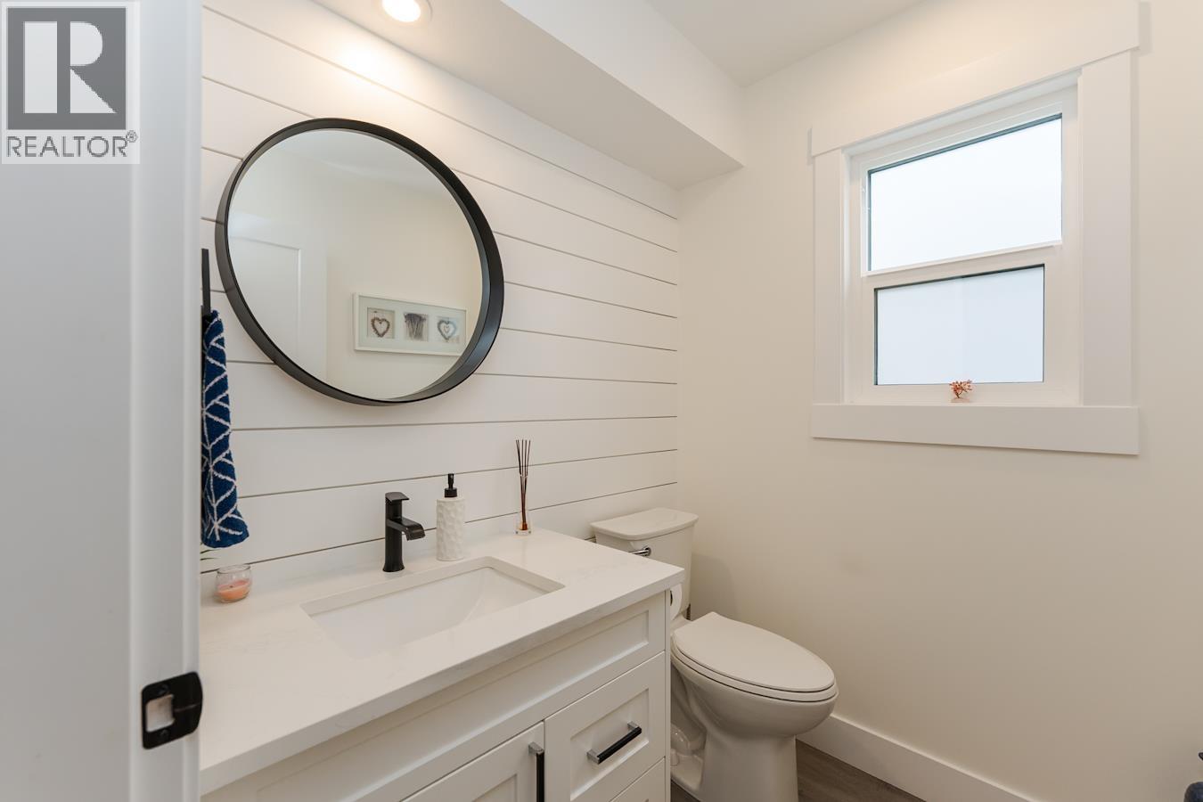 Photo 9 of 40 — 102 6664 WESTMOUNT DRIVE · Prince George, BC