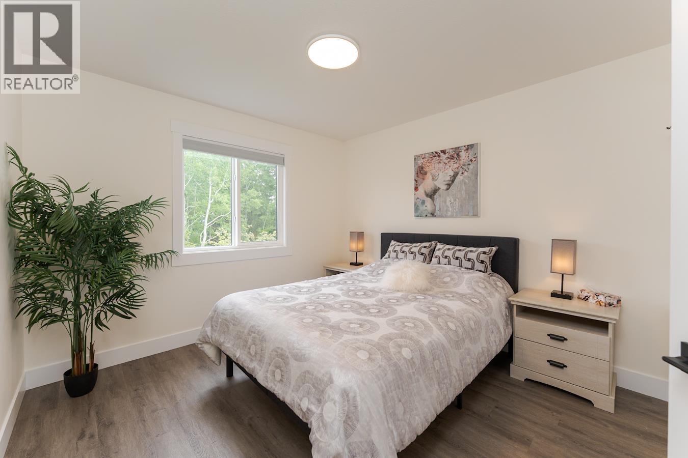 Photo 21 of 40 — 102 6664 WESTMOUNT DRIVE · Prince George, BC