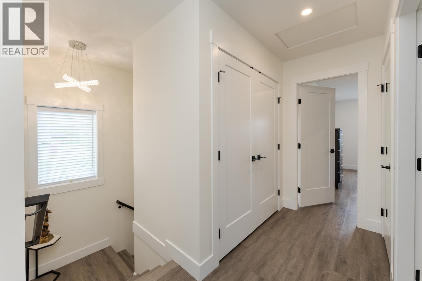 Photo 19 of 40 — 102 6664 WESTMOUNT DRIVE · Prince George, BC