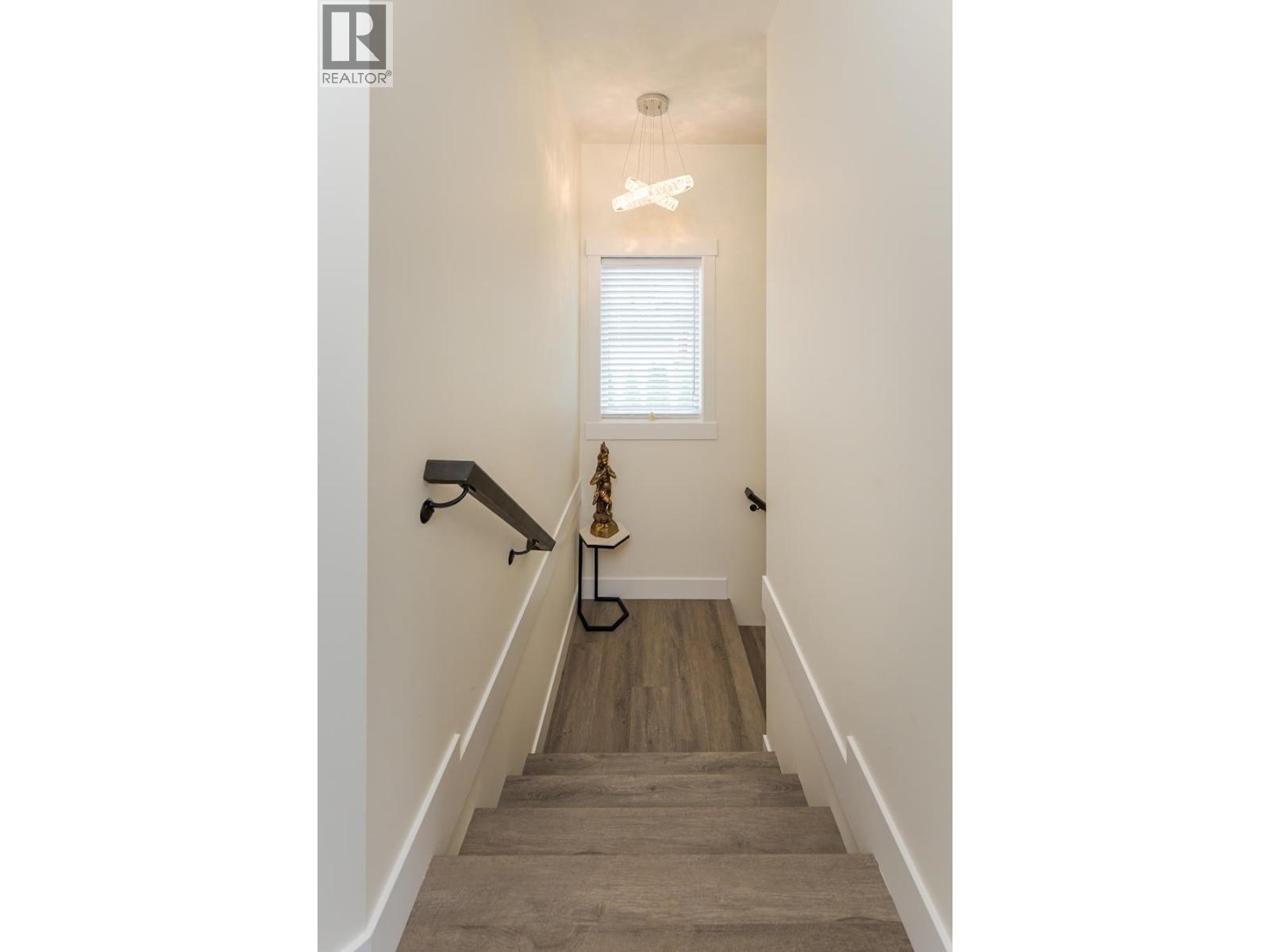 Photo 20 of 40 — 102 6664 WESTMOUNT DRIVE · Prince George, BC