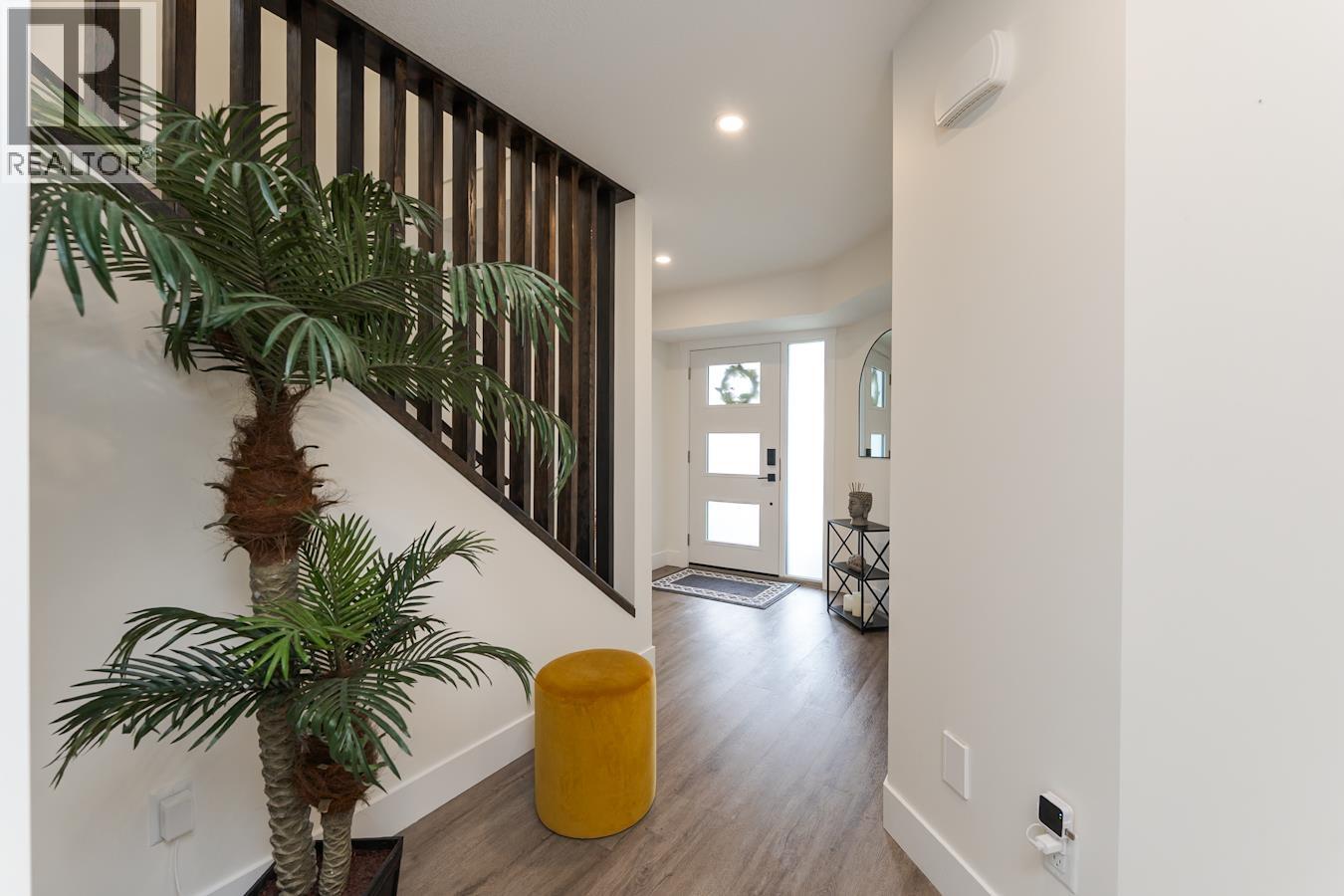 Dining room of 102 6664 WESTMOUNT DRIVE · Prince George, BC