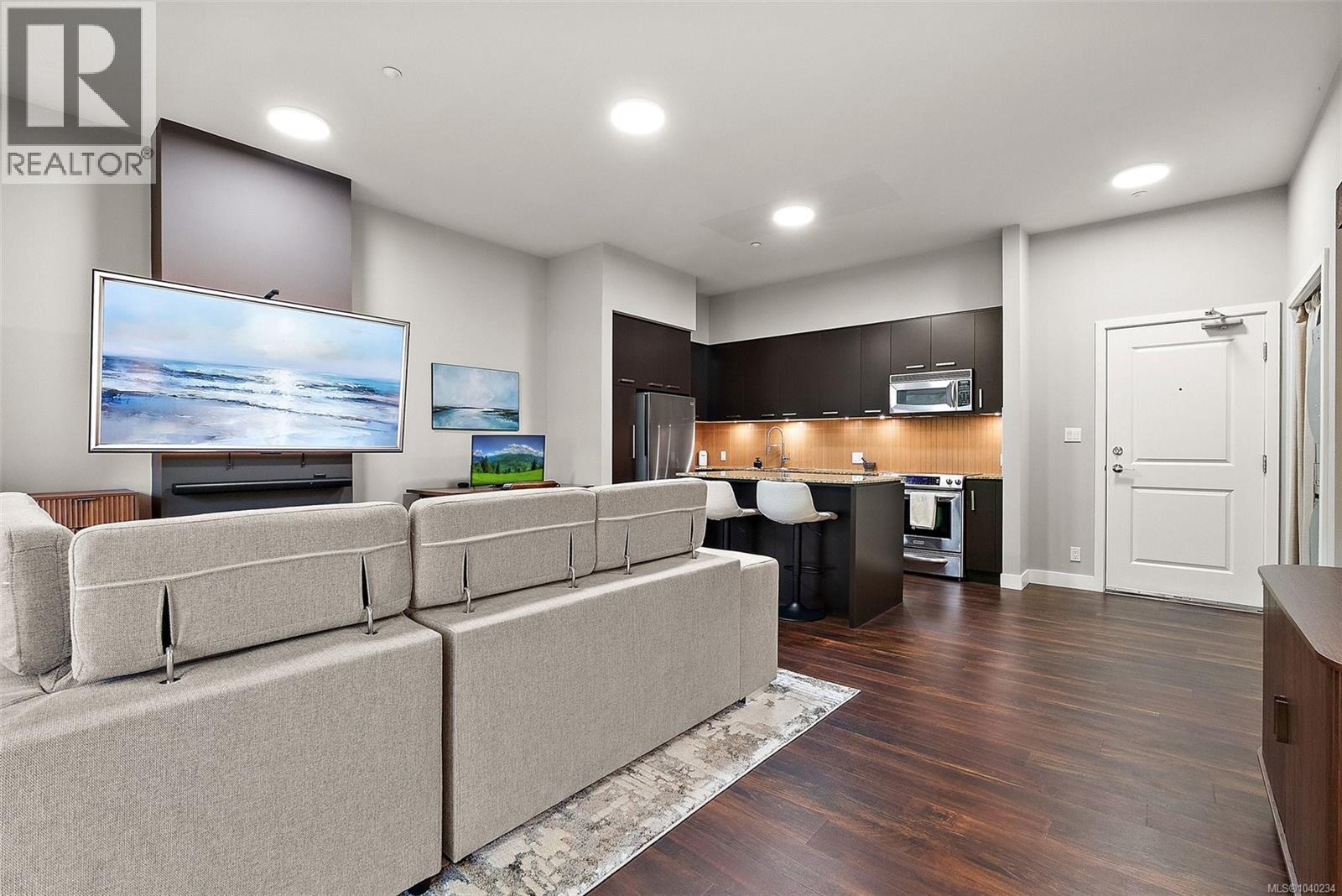 120 1375 Bear Mountain Parkway, Langford