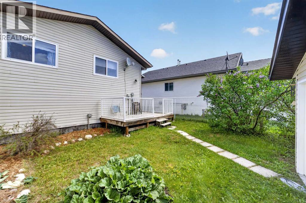 621 5 Avenue SW - 23