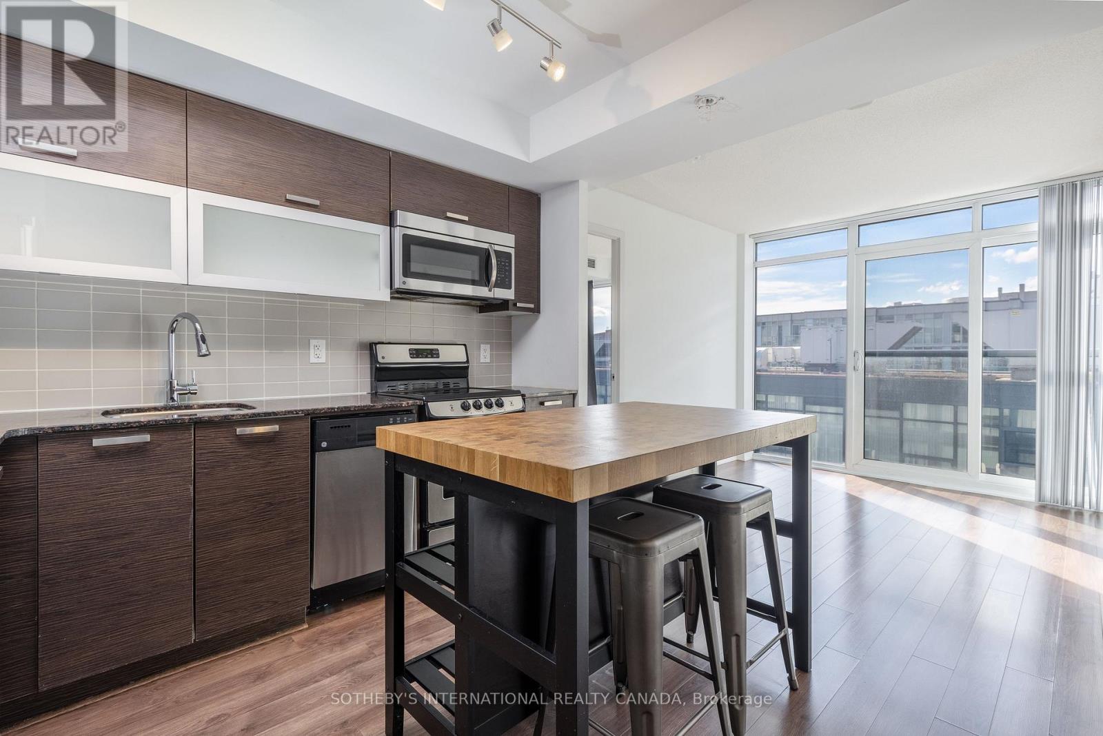 Listing photo of LPH03E - 36 LISGAR STREET