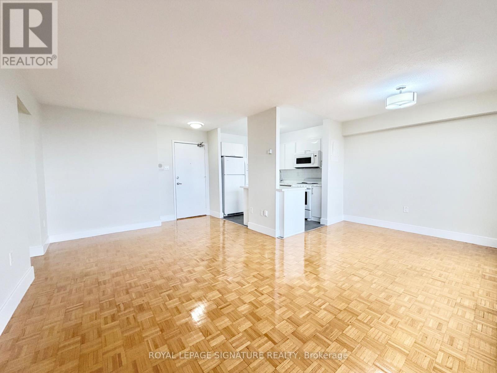 Listing photo of 2003 - 666 SPADINA AVENUE