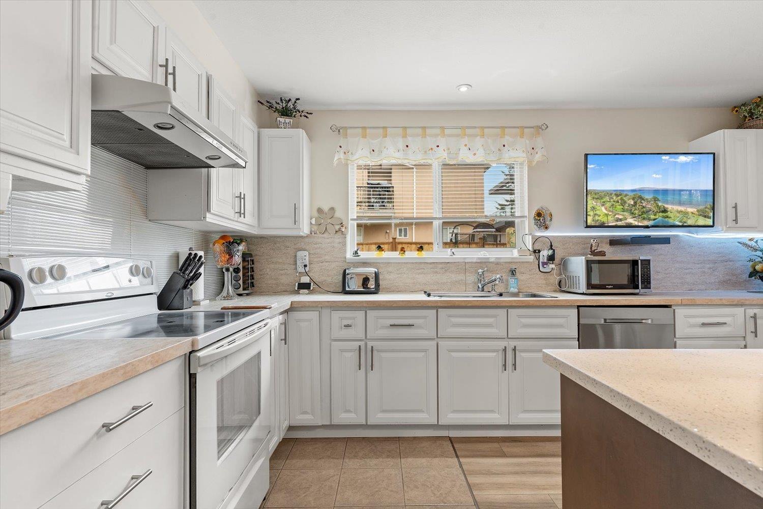 11905 STERLING Court, Delta