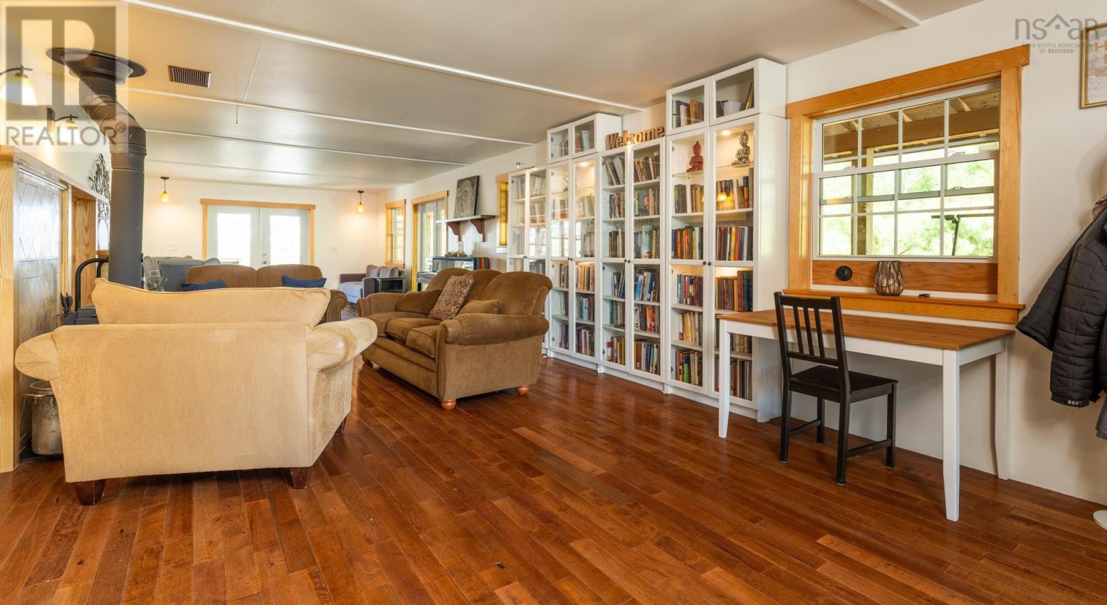 236 Canoe Lake Estates Road - 18