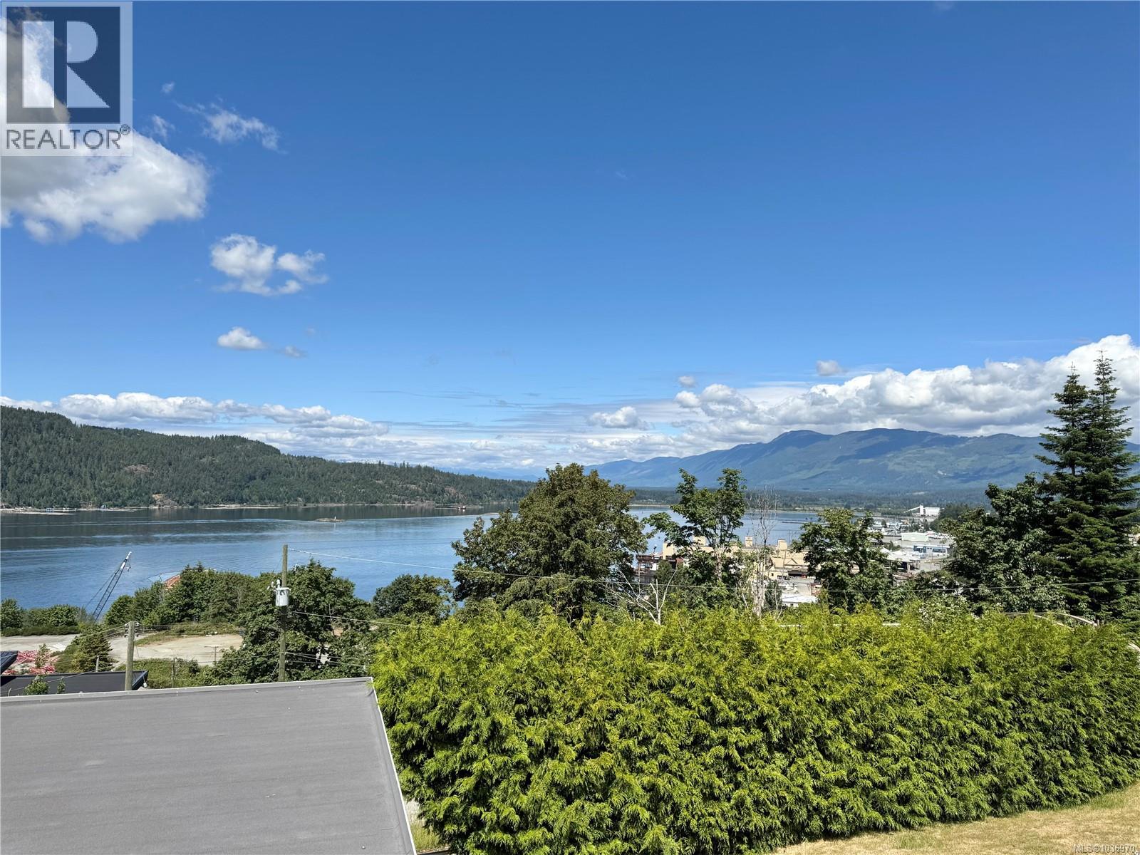 2126 Rita Rd, Port Alberni