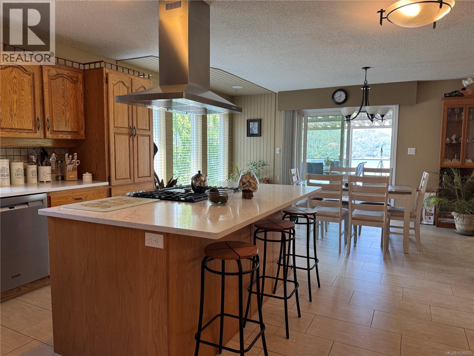 2126 Rita Rd, Port Alberni