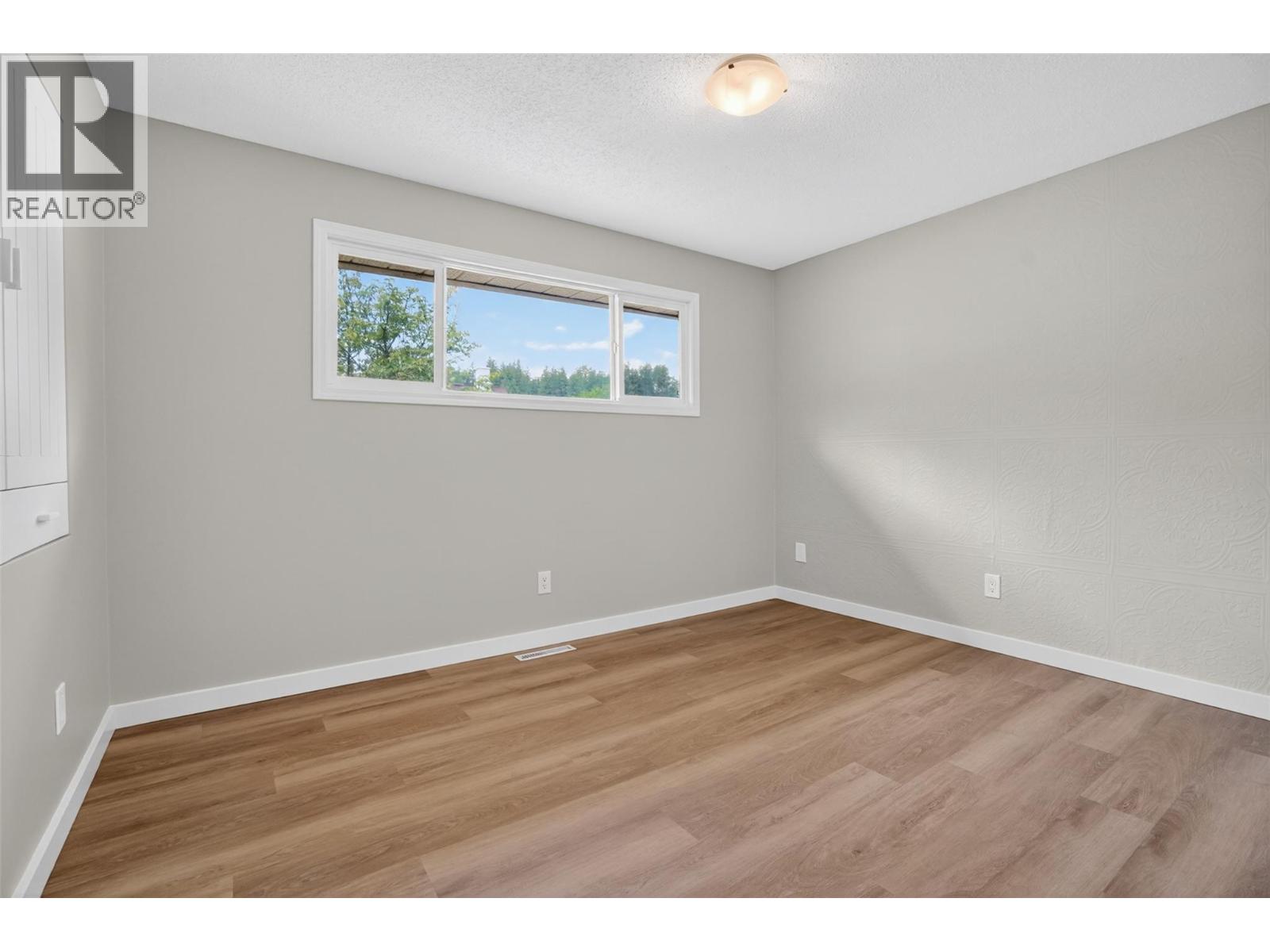 1708 SLOCAN Crescent - 19