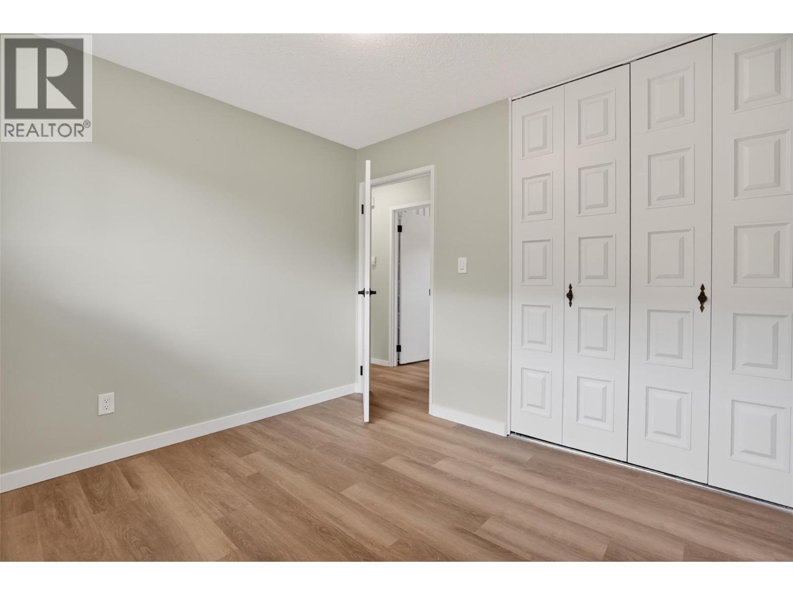 1708 SLOCAN Crescent - 22
