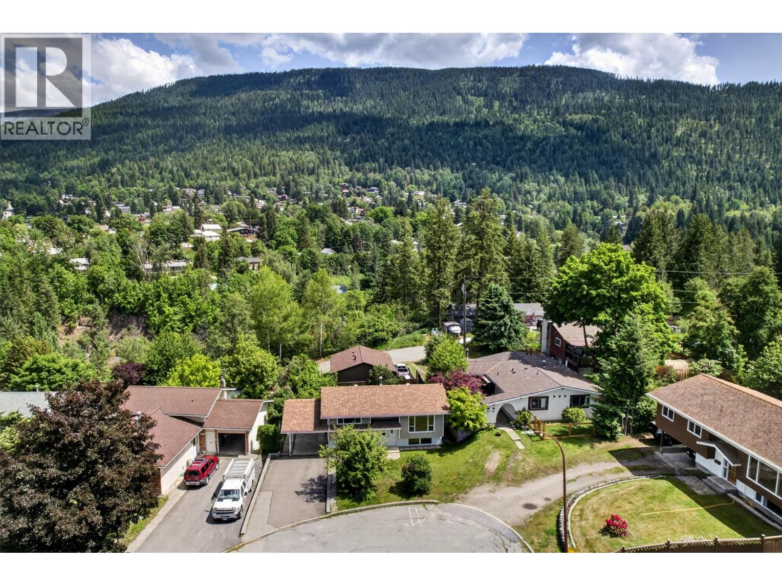 1708 SLOCAN Crescent - 57