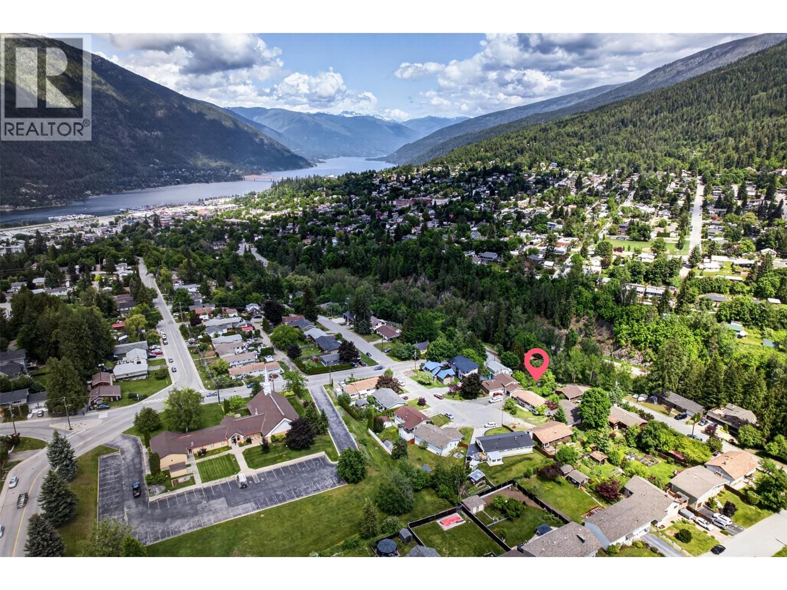 1708 SLOCAN Crescent - 54