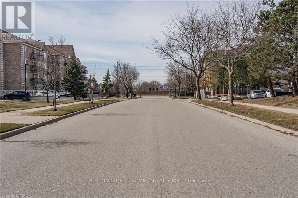 #406 4015 KILMER DRIVE - 26