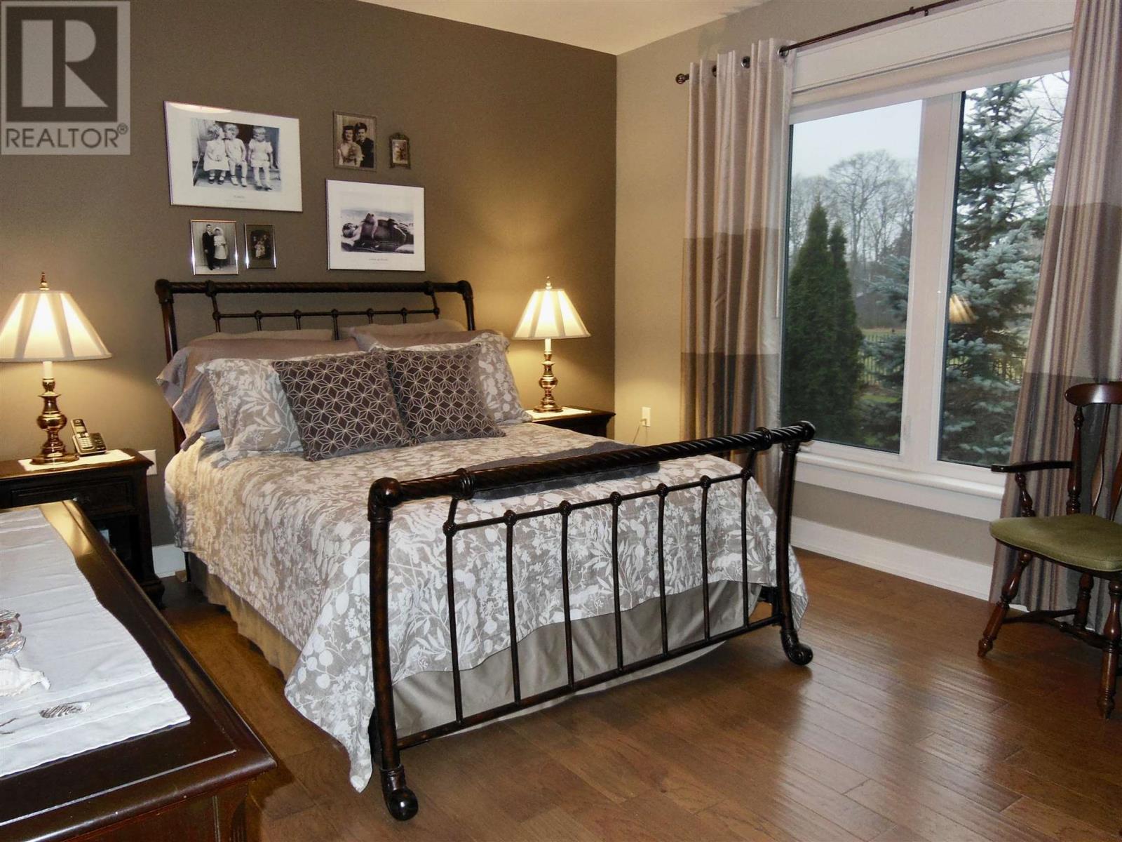 93 Crimson Ridge DR - 23