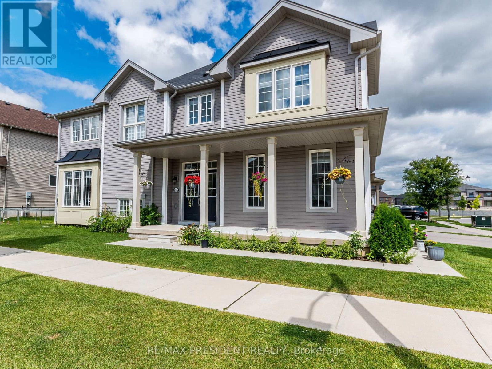 4-bedroom home for sale at 161 MUNRO CIRCLE E, Brantford ON · photo 1 of 42