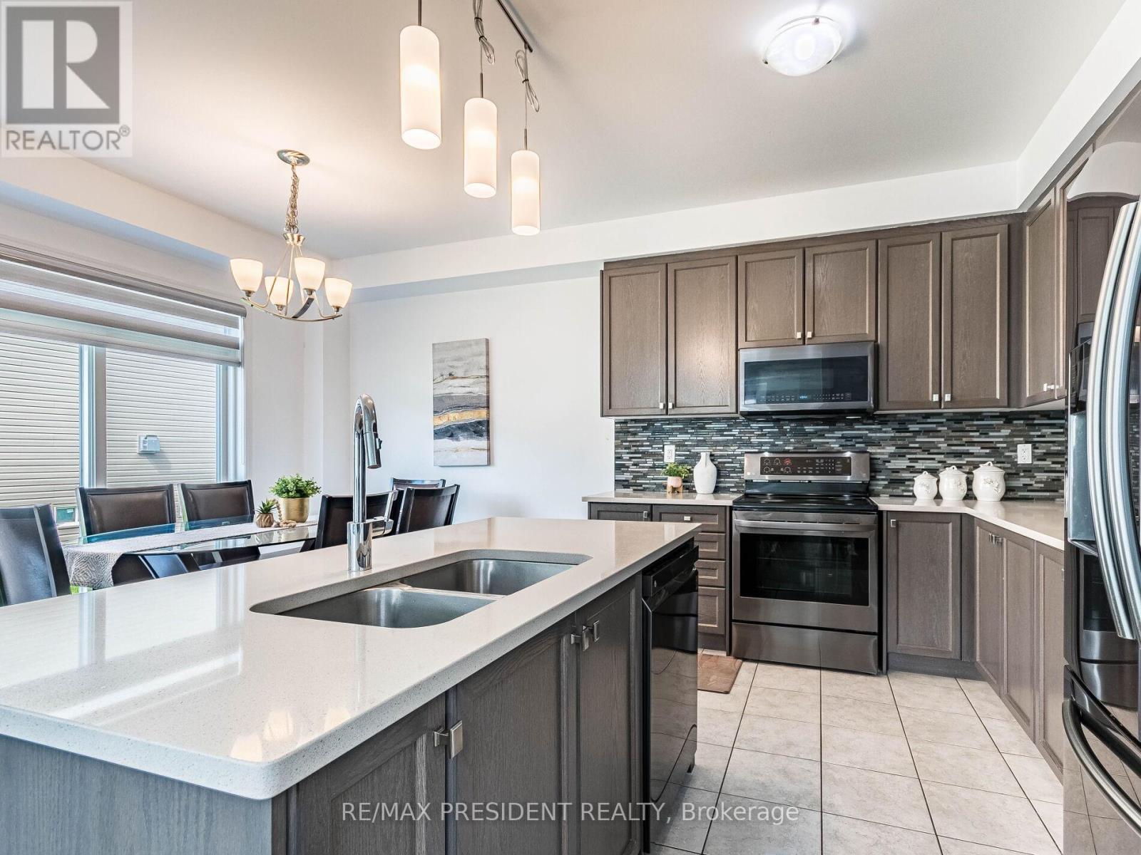 4-bedroom home for sale at 161 MUNRO CIRCLE E, Brantford ON · photo 14 of 42
