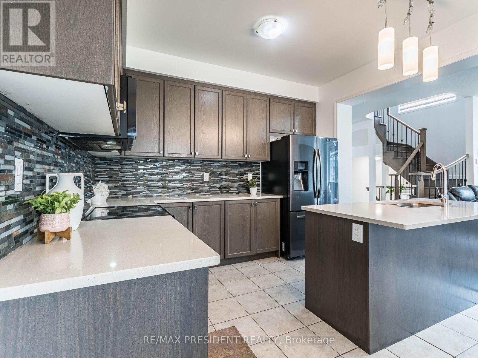 4-bedroom home for sale at 161 MUNRO CIRCLE E, Brantford ON · photo 17 of 42