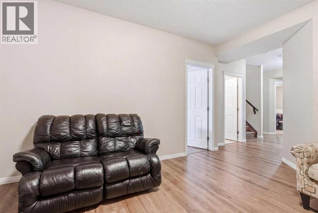 19 Hillcrest Link SW - 29