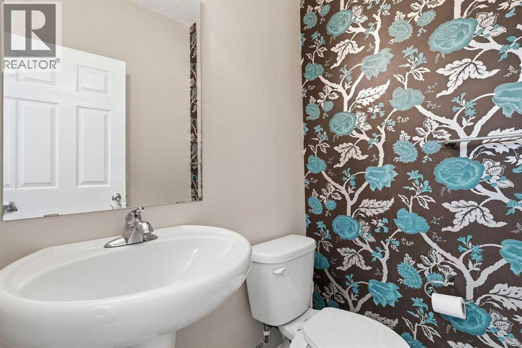 19 Hillcrest Link SW - 14