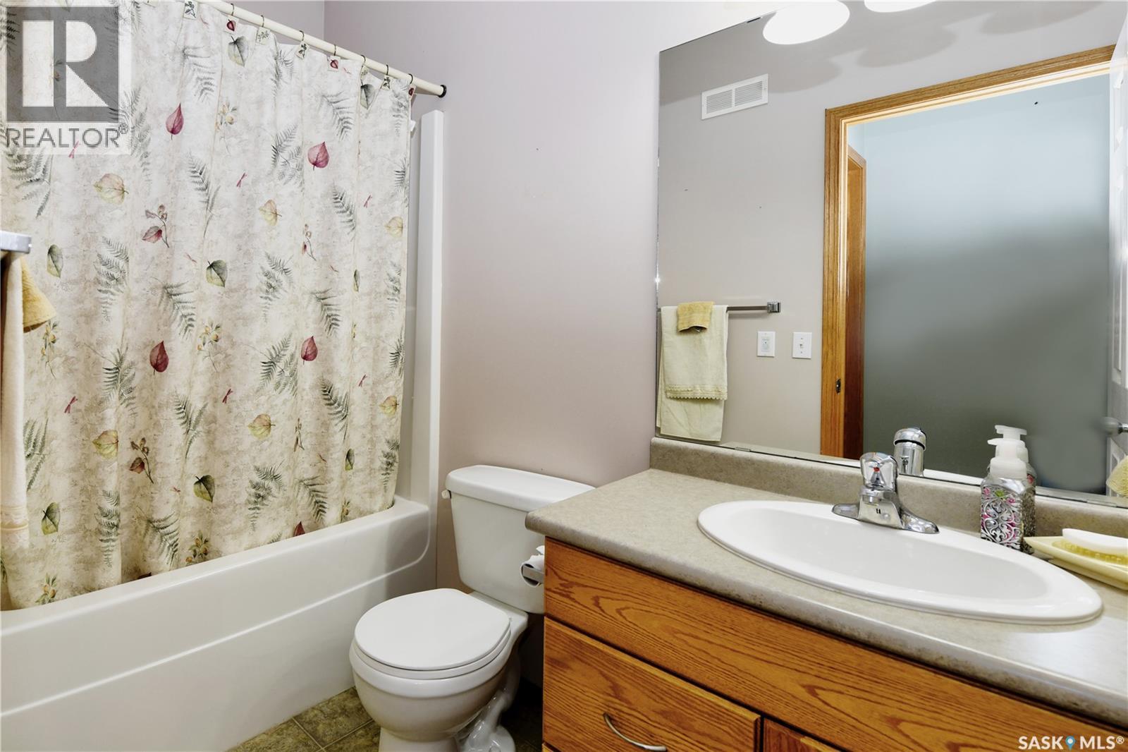 413 Crystal CRESCENT - 16