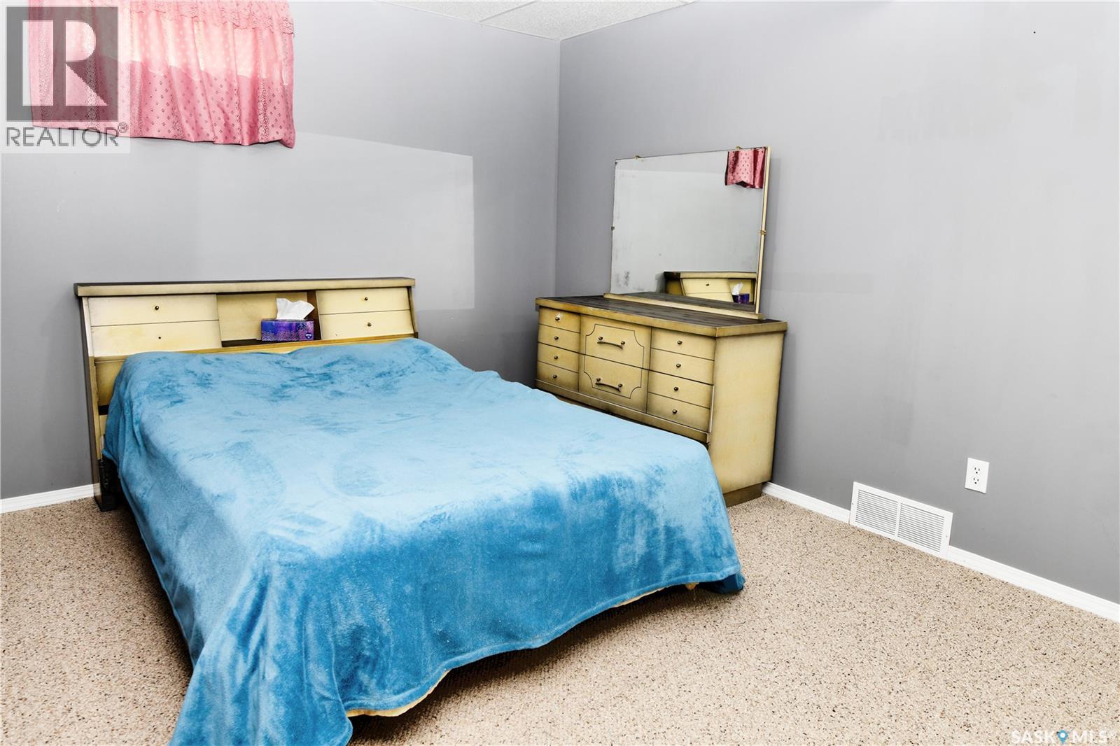 413 Crystal CRESCENT - 22