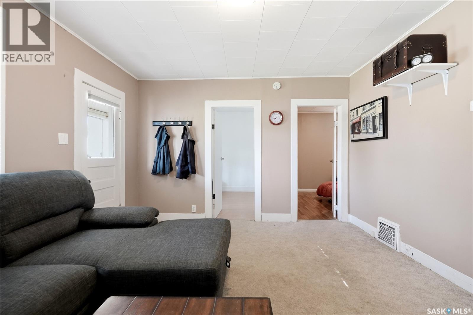 412 Vaughan STREET — photo 9