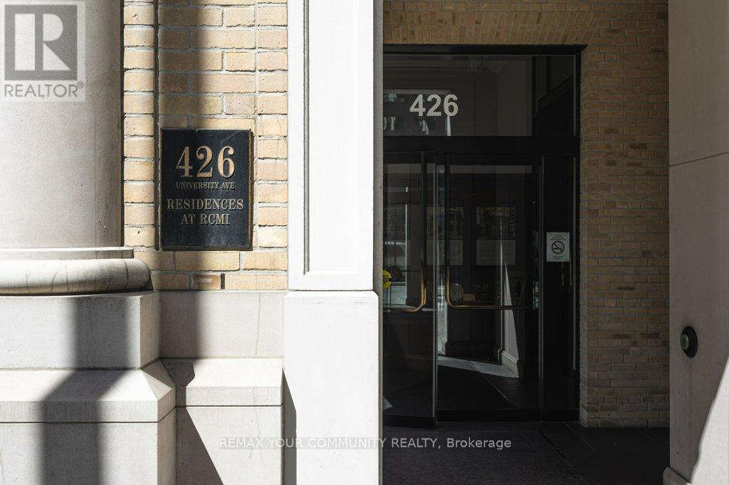 #1002 426 UNIVERSITY AVENUE - 24