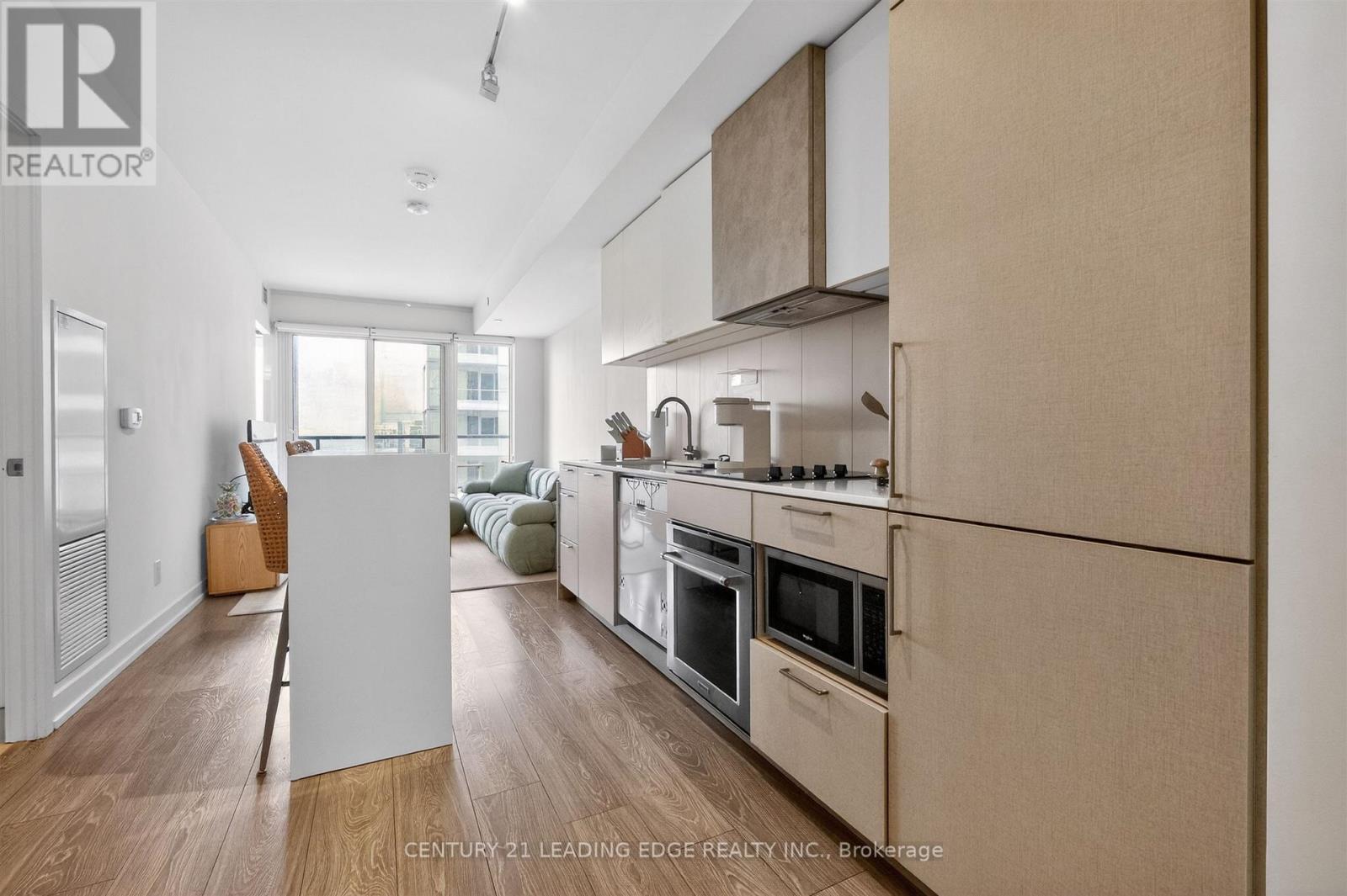 Listing photo of 1020 - 19 WESTERN BATTERY ROAD