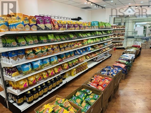 204 5640 Spring Garden Road, Halifax — photo 2