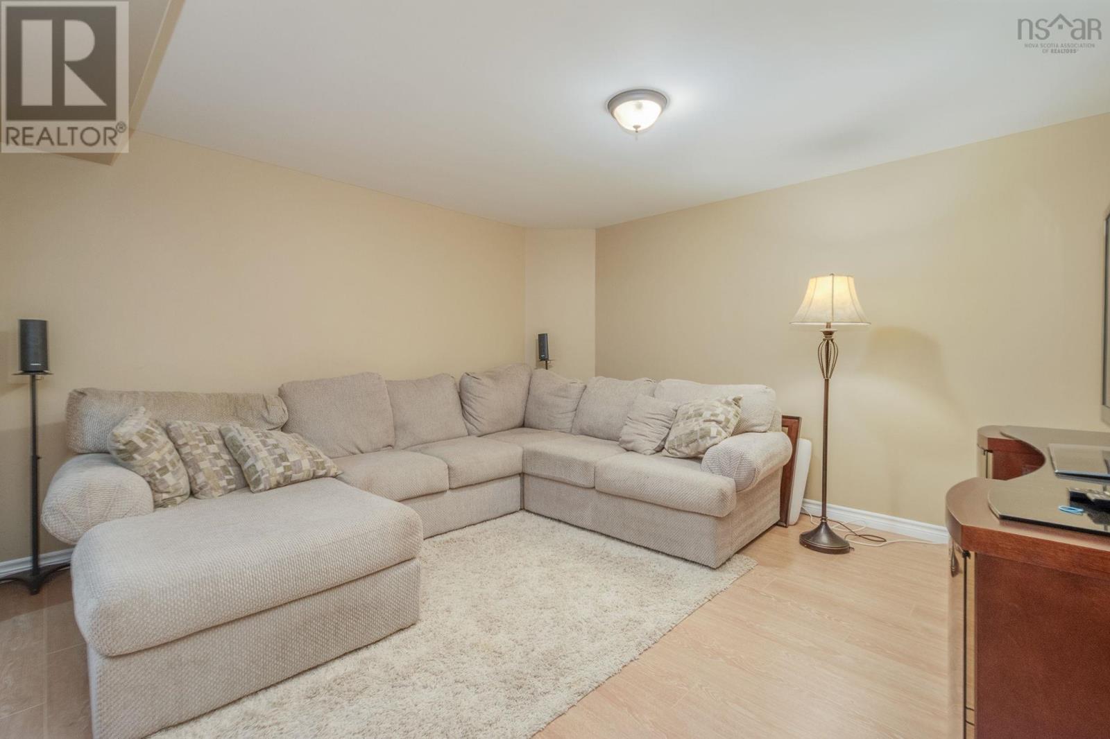 73 Strickland Avenue Avenue - 28