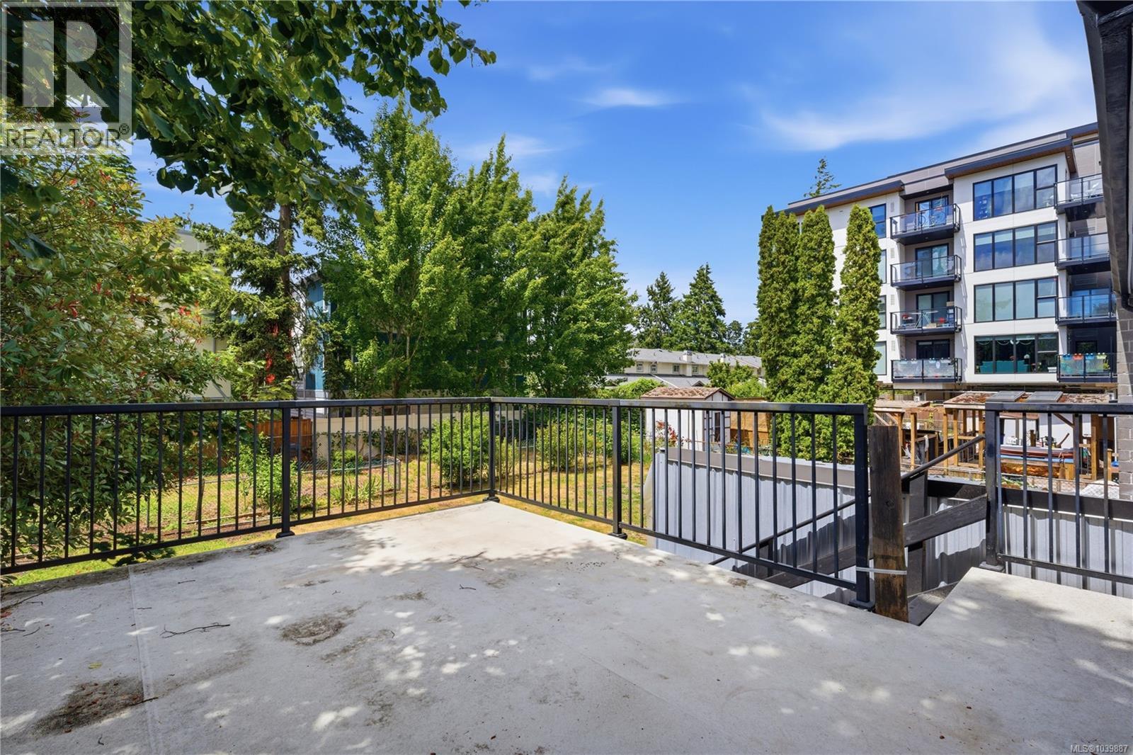 2728 Strathmore Rd - 25
