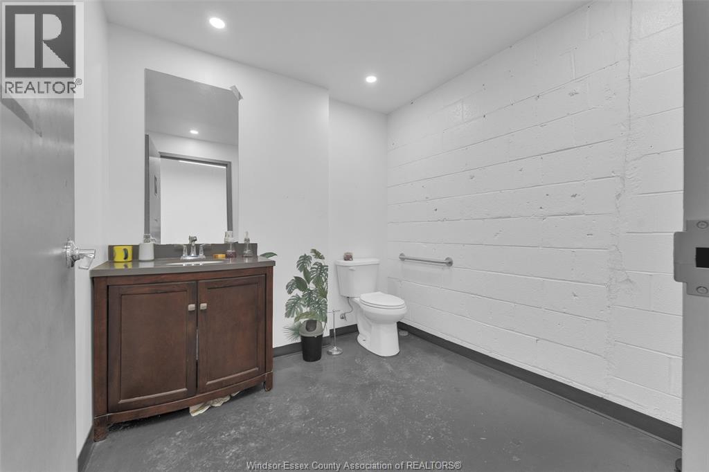 1005 WALKER ROAD Unit# C