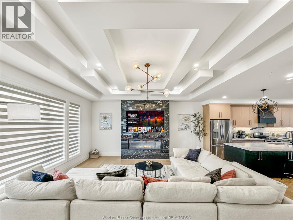 4538 Valerio CRESCENT - 16