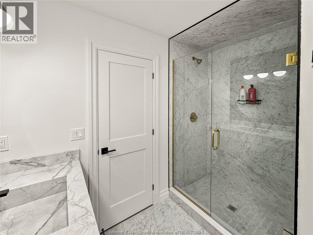 4538 Valerio CRESCENT - 21