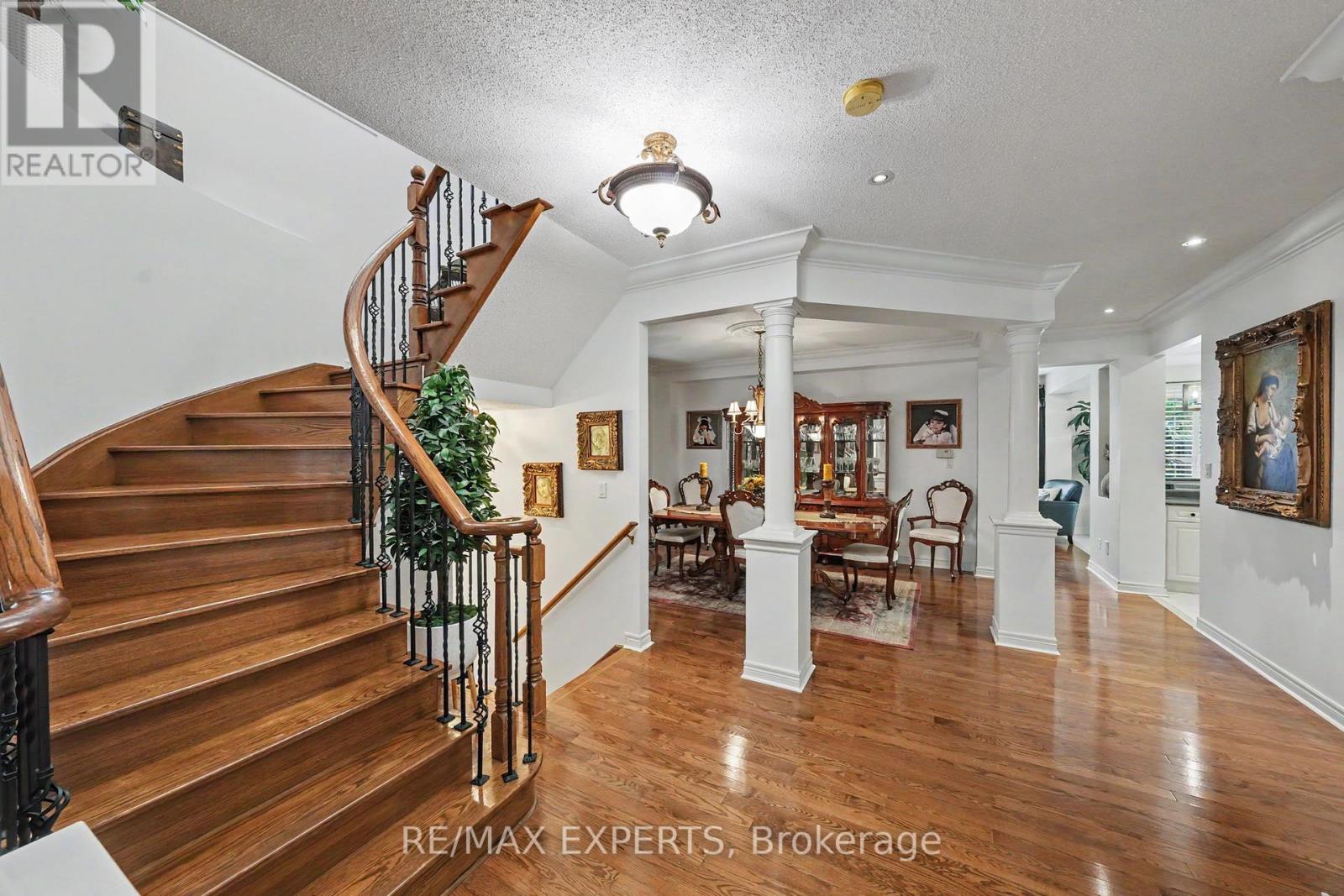 15 ARROWOOD CRESCENT - 6