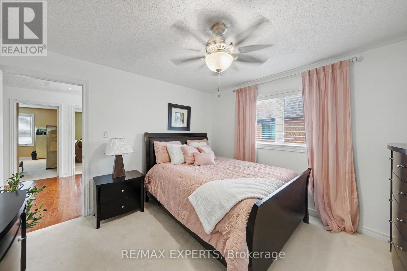 15 ARROWOOD CRESCENT - 22