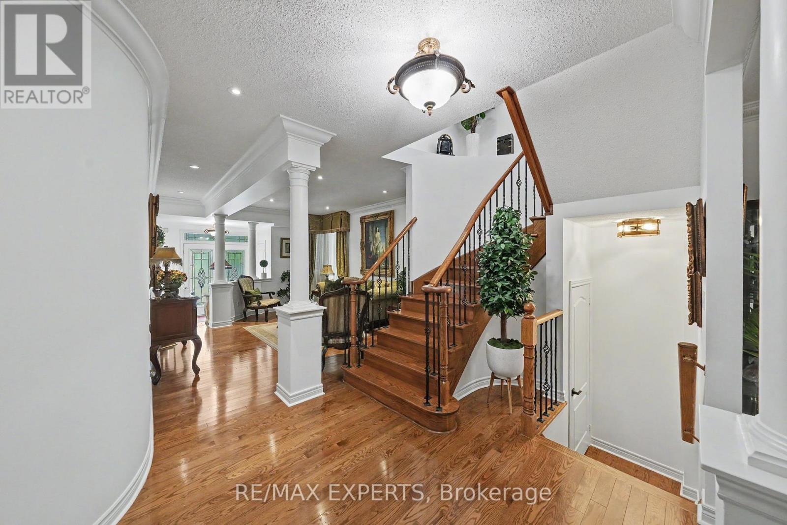 15 ARROWOOD CRESCENT - 7